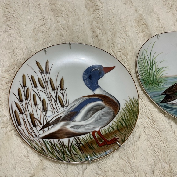 Vintage 1970s Handpainted Duck Display Plates - Picture 3 of 5